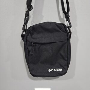 🐢 Columbia Urban Uplift Side Bag Like New